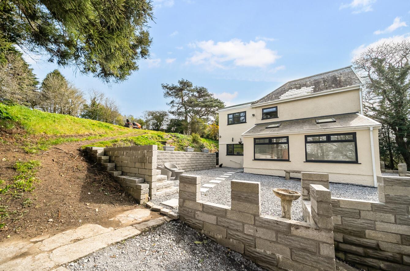 Brynaeron, Dunvant, Swansea, SA2 7UX